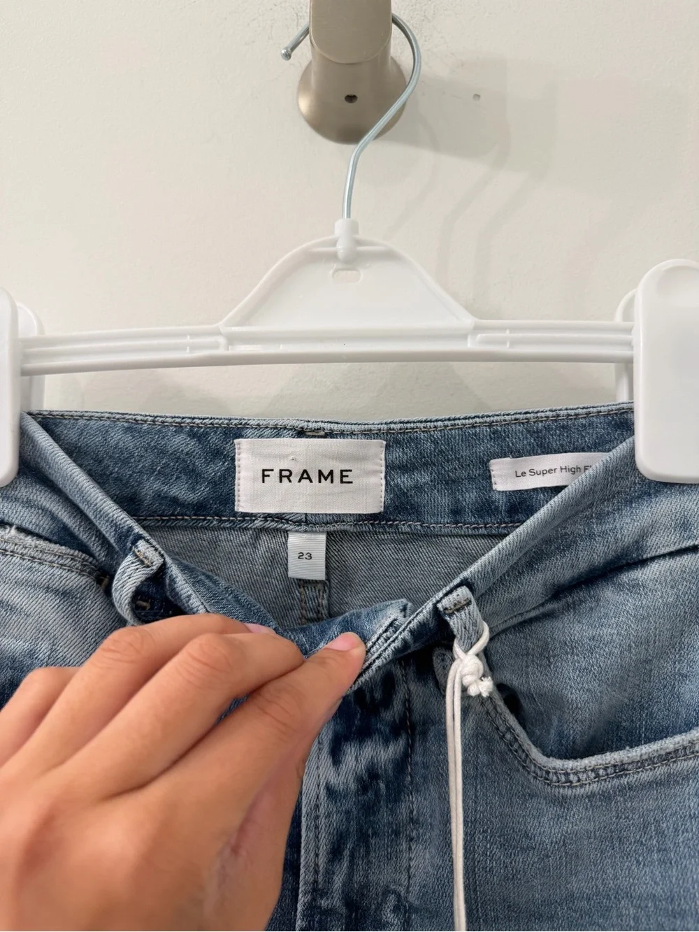 NWT FRAME Le Super High Flare Mid Wash High Rise Jeans